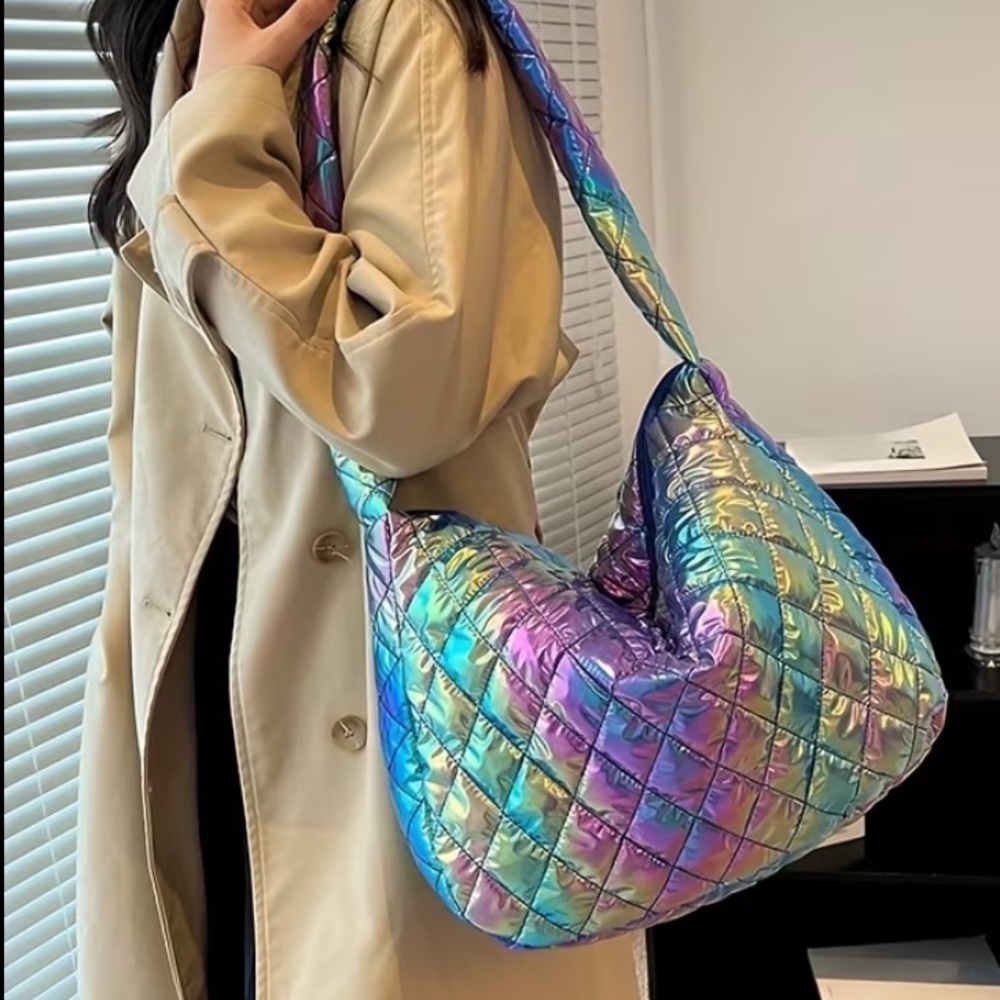 Iridescent Quilted Puffy Women's Large Shoulder Bag Purple, Green, Blue NWT - Picture 2 of 5
